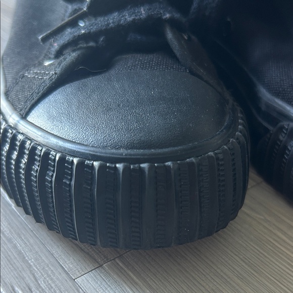 P.F. Flyers - Picture 7 of 11